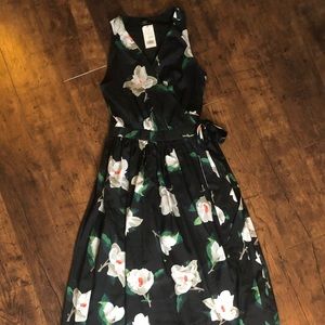 Banana republic wrap dress with tags